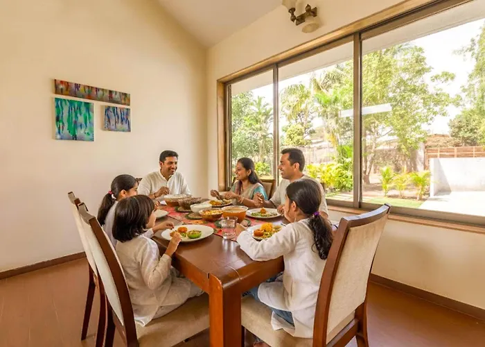 Stayvista'S Santoni Farms - Riverside Bliss With Pool, Orchard & Activities Karjat